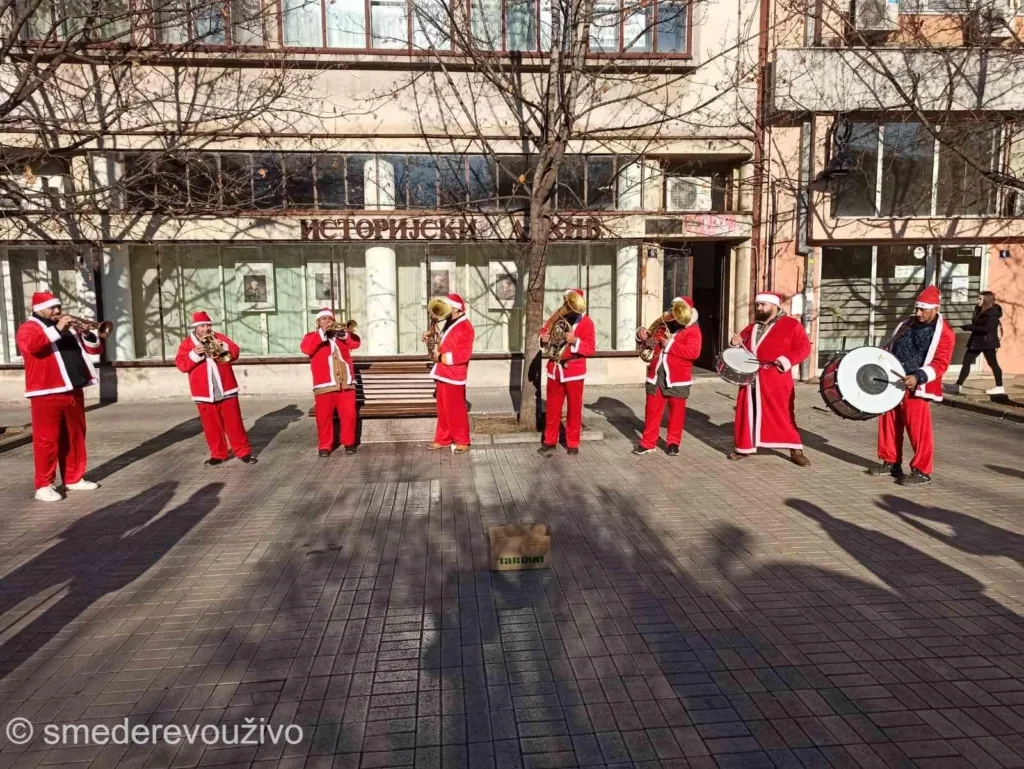 smederevo_fotografije_grad_trg_ljudi_zima_praznici (1)