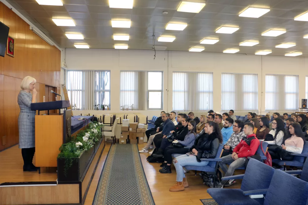 ucenici_romske_nacionalnosti_studenti_stipendije_smederevo_vesti_2023_1