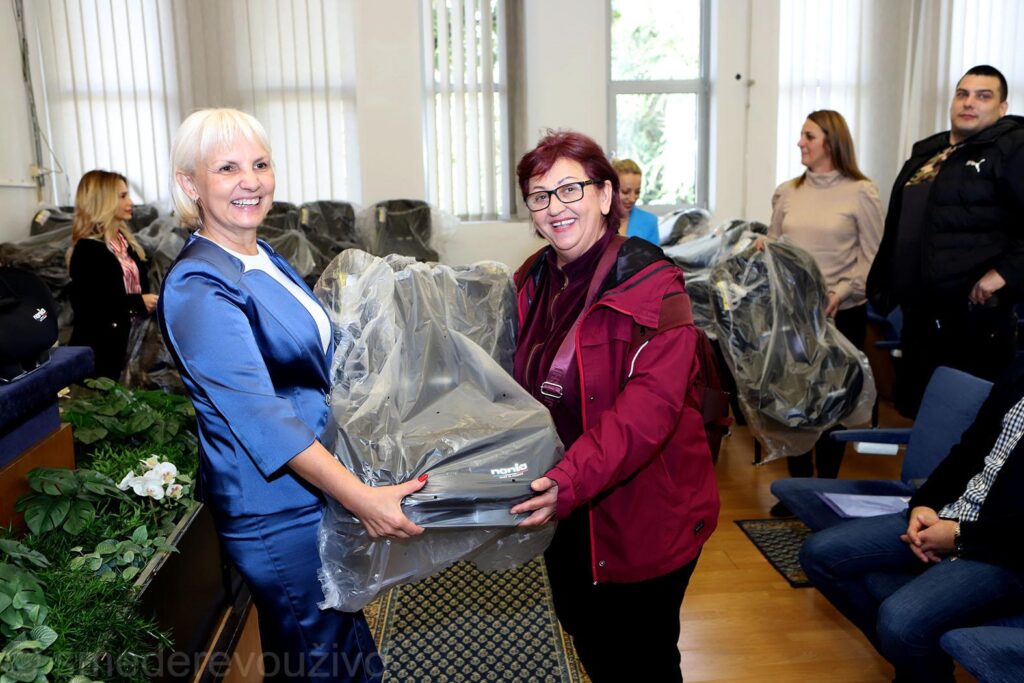 Nastavljena akcija dodele auto-sedišta za bebe